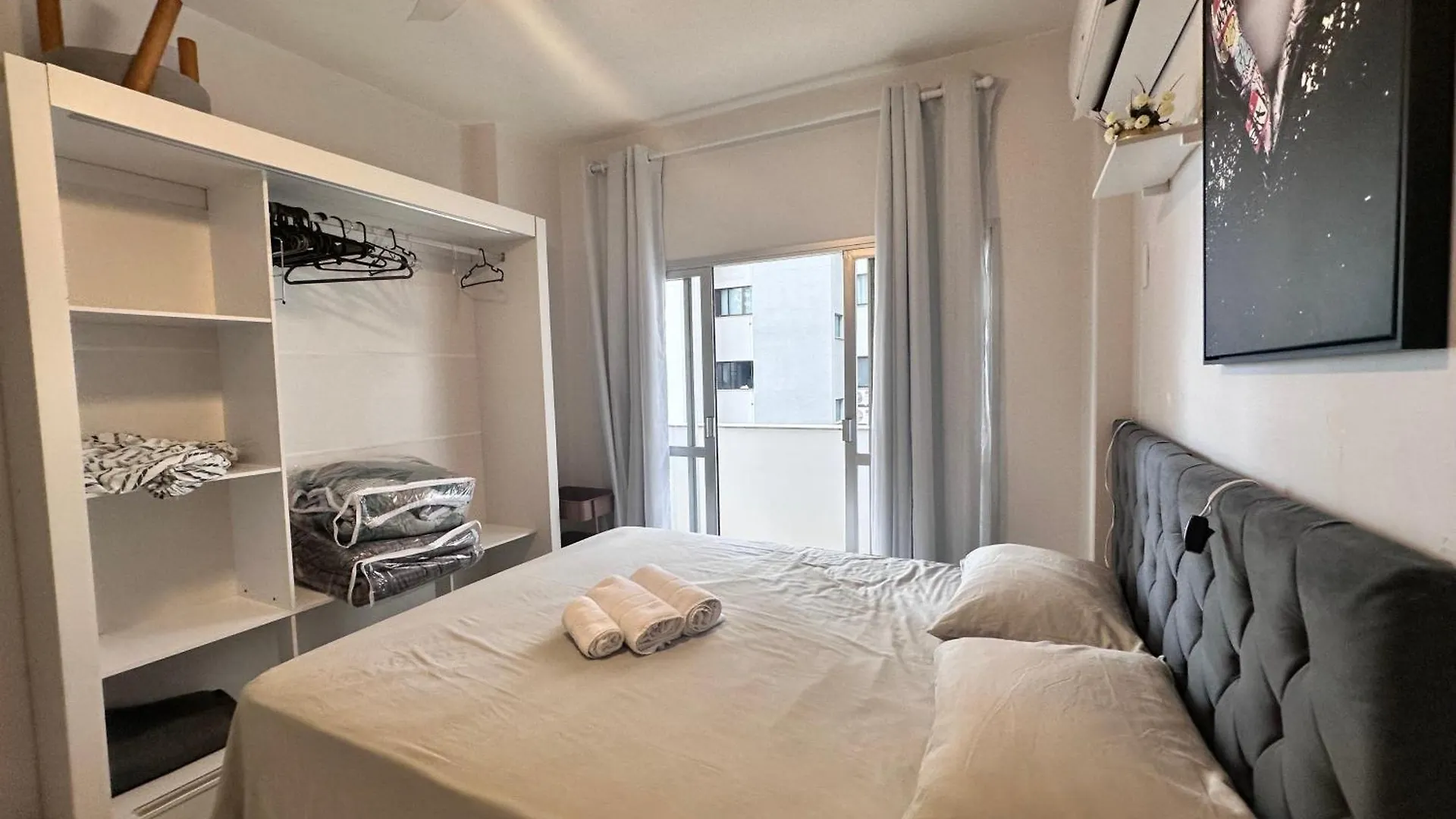 Apartamento Perto De Tudo, Vista Mar, Ac Quente, Wifi 300Mb Balneário Camboriú 0*,  Brasil