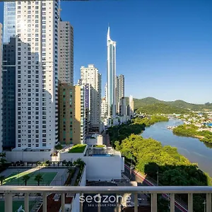  Apartamento Apto 2q 150m Da Em Balneario Camboiu Esd143